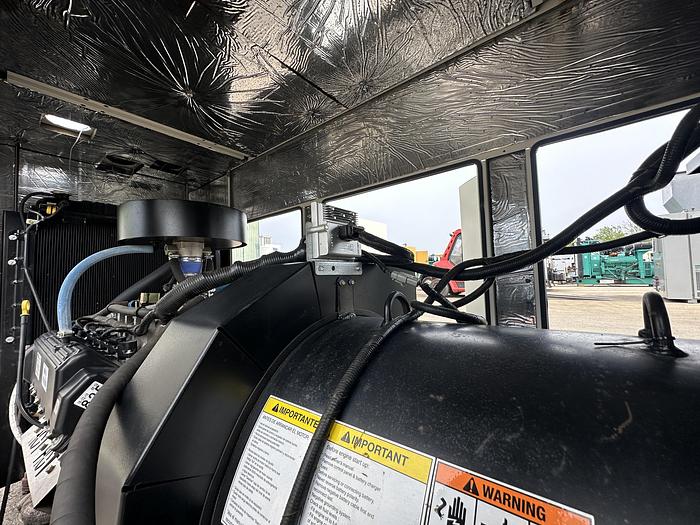 Used Used Generac SG0150 Natural Gas / Propane Generator 378 Hrs Single Phase, 150 KW