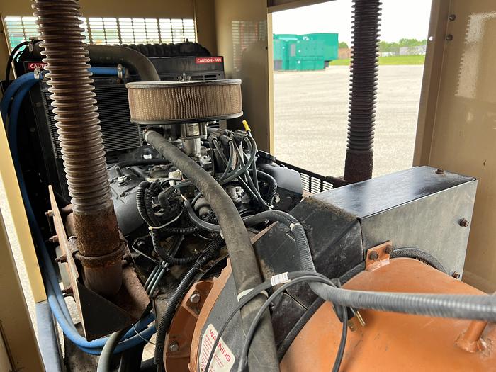 Used Used Generac SG0060 Natural Gas / Propane Generator, 341 Hrs, 60 KW