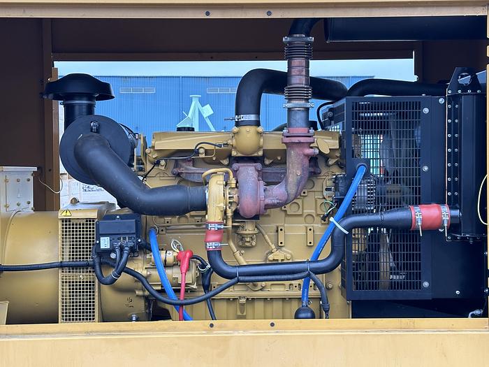 Used Used Caterpillar Olympian D125P2 Diesel Generator, 674 Hrs, 125 KW