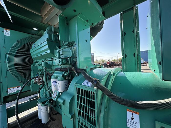 Used Used Cummins DFED KTA19-G4 Diesel Generator, 907 Hrs, 500 KW