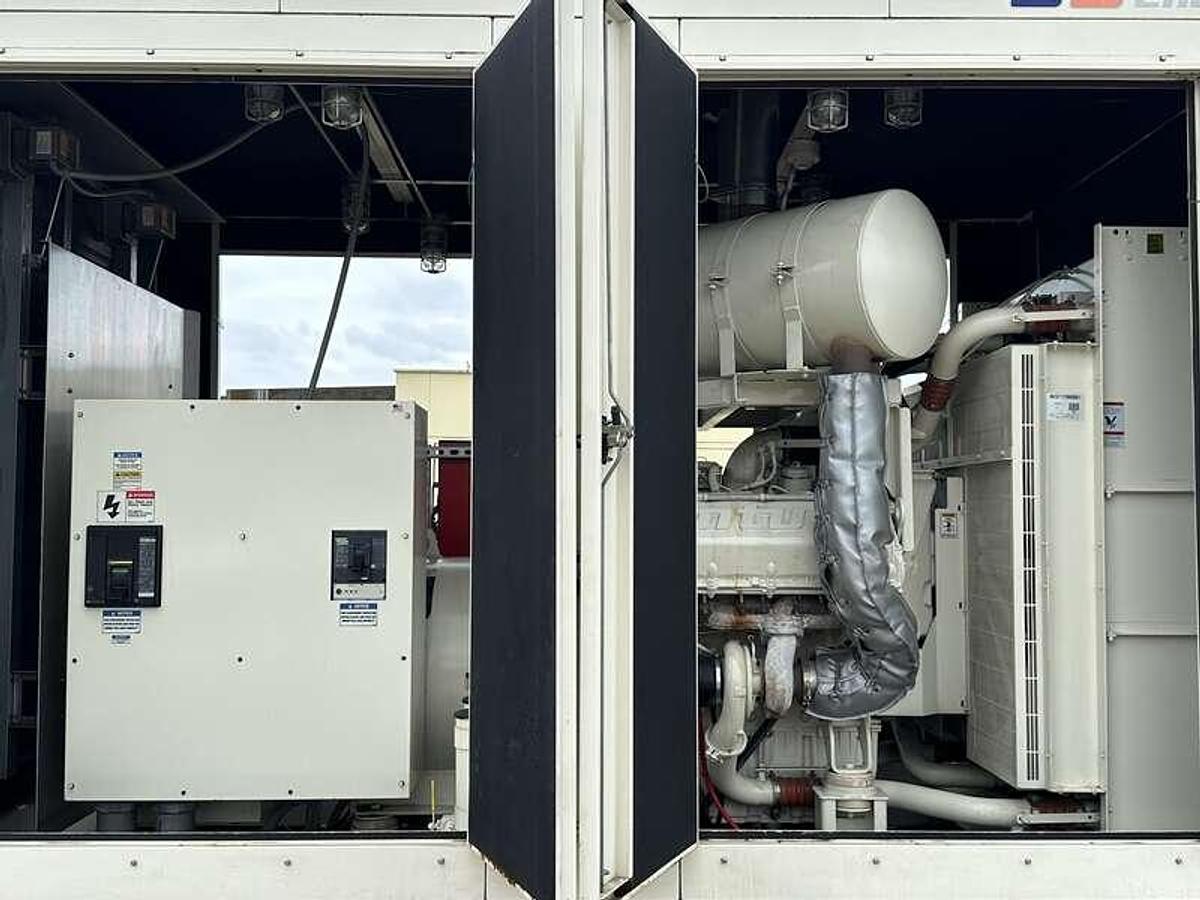 Used Used MTU DS400 MTU 8V1600G80S Diesel Generator, 27 Hrs, EPA Tier 3 400 kW