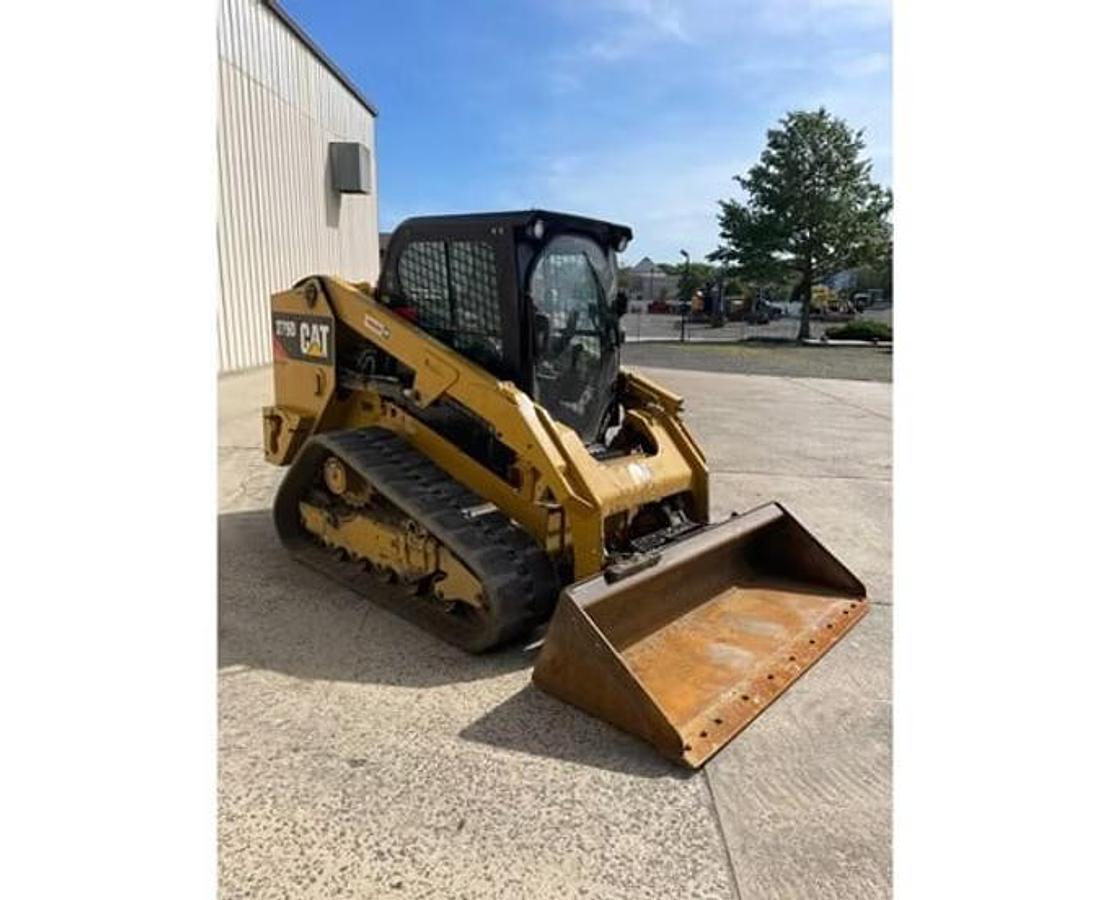 Used CATERPILLAR 279D Compare Track Skid Steers 2019