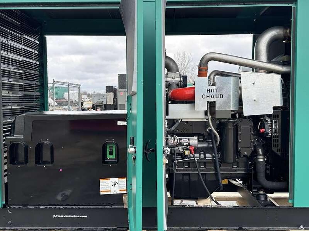 New Cummins C150N6 QSJ8.9G Natural Gas / Propane Generator, EPA Certified 150 kW