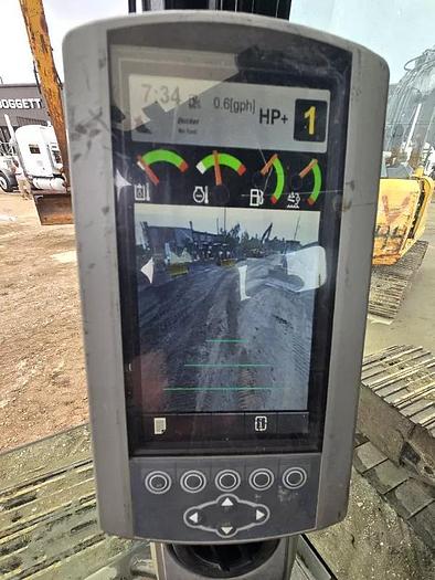 Used 2015 Caterpillar 323FL