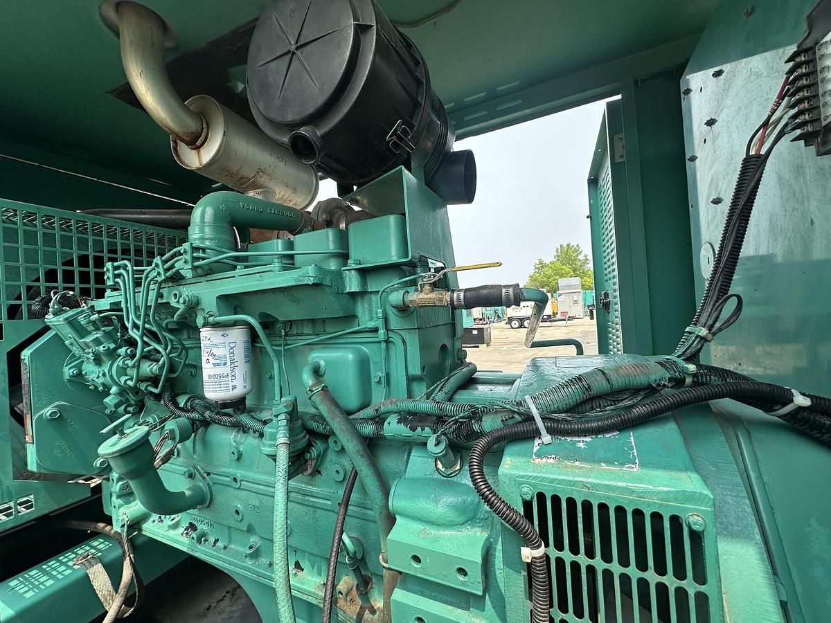 Used Used Cummins DGDA Diesel Generator, 812 Hrs