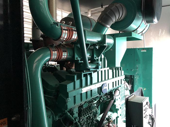 Used Used Cummins DQFAB QST30-G5 diesel generator 292 Hrs, EPA Tier 2, 800 KW