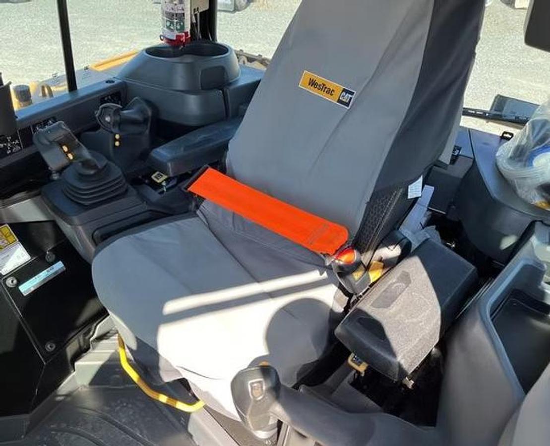 Caterpillar D7 NEW 2023 NEVER UNPACKED YET