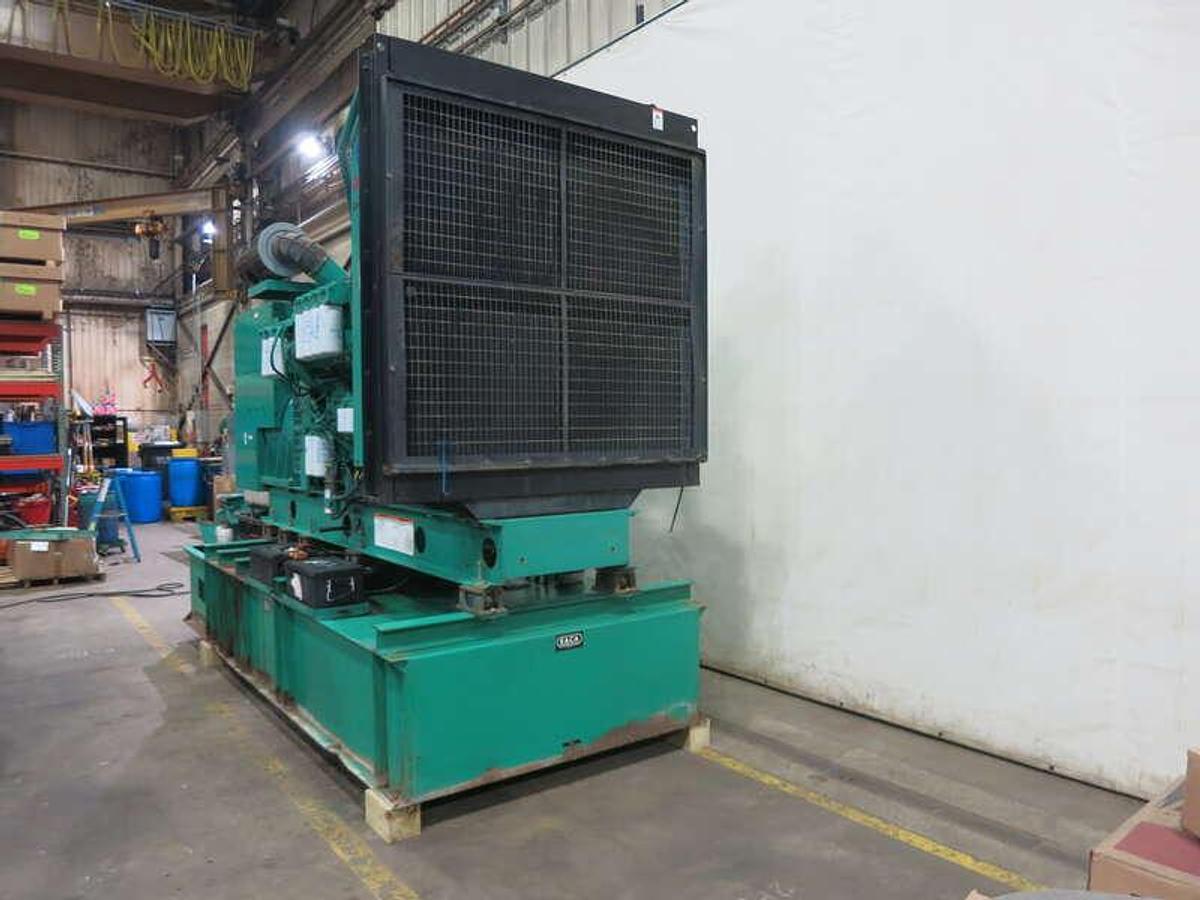 Used Used Cummins DFHA QST30-G1 Diesel Generator 554 Hrs  750 kW