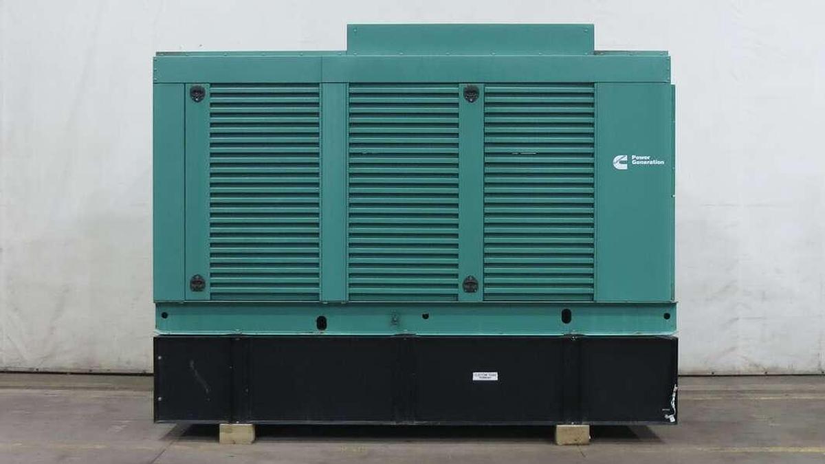 Used Used Cummins DFED KTA19-G4 Diesel Generator, 82 Hrs  500 kW