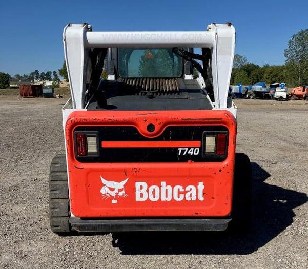 Used 2019 BOBCAT T740
