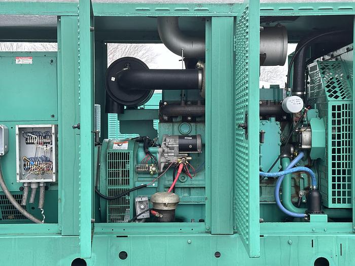 Used Used Cummins DGEA Diesel Generator, 240 Hrs, 125 KW