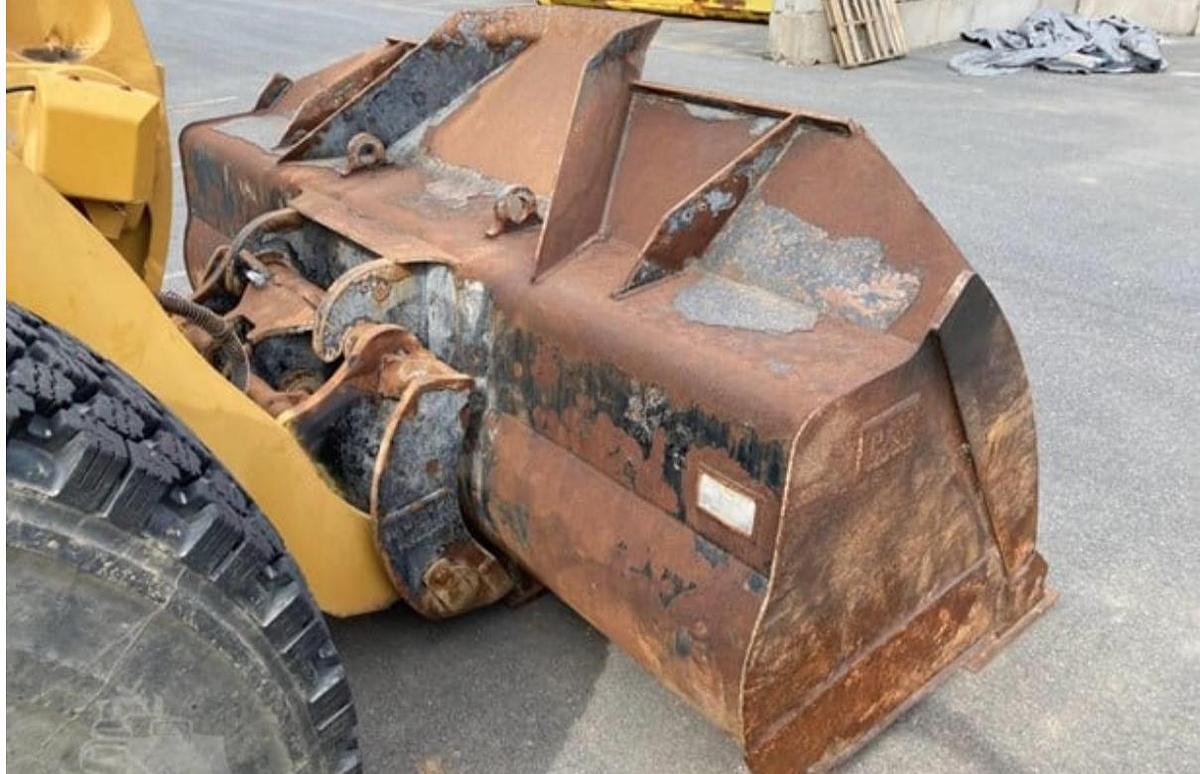 Used 2016 Caterpillar 966M