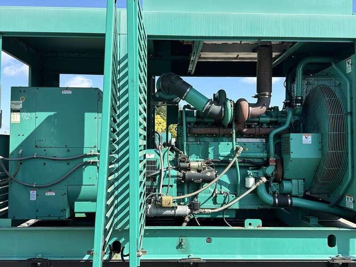 Used Used Cummins DFED KTA19-G4 Diesel Generator, 82 Hrs 500 kW
