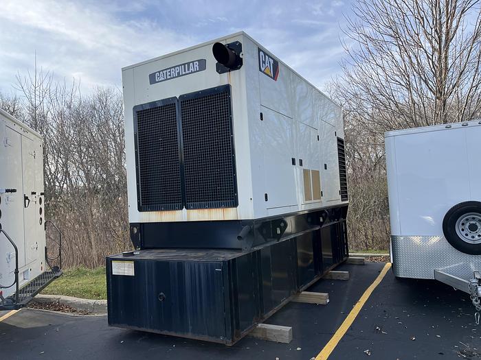Used Used Caterpillar C27 Diesel Generator 261 Hrs EPA Tier 2, 750 KW