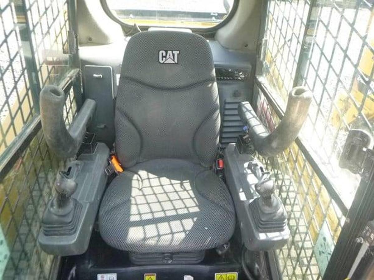 Used 2023 Caterpillar 259D3