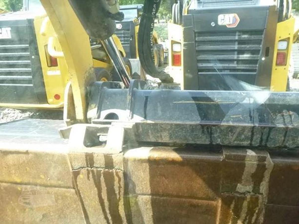 Used 2023 Caterpillar 259D3