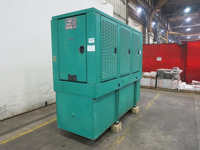 Used Used Cummins DGEA Diesel Generator, 240 Hrs, 125 KW