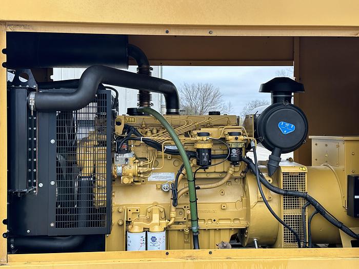 Used Used Caterpillar Olympian D125P2 Diesel Generator, 674 Hrs, 125 KW