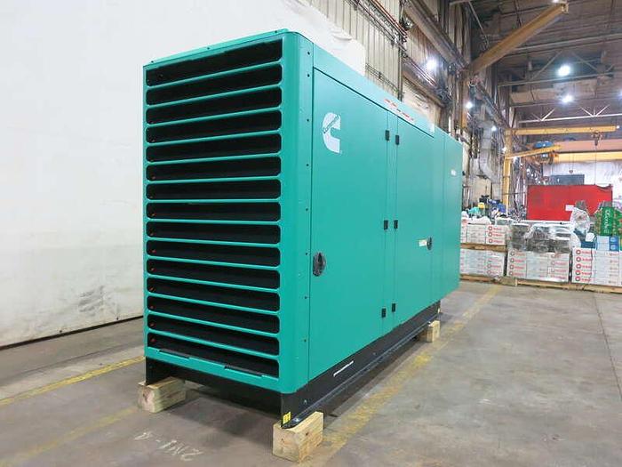 ** New Cummins 150 kW standby natural gas / propane generator set, model C150N6. Cummins 