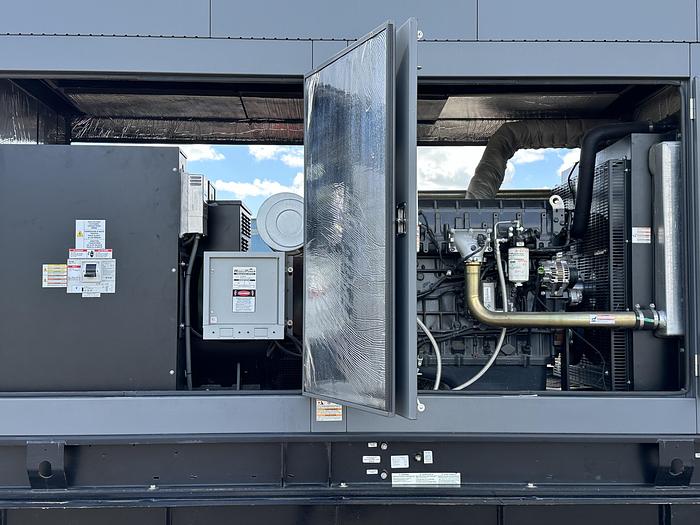 Used Used Generac SD350 Iveco/FPT 12.9L Diesel Generator, 231 Hrs, EPA Tier 3, 350 KW