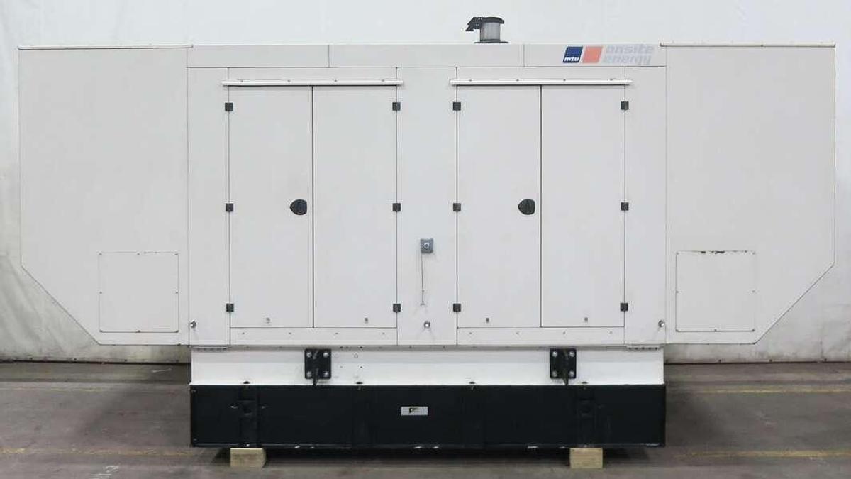 Used Used MTU DS400 MTU 8V1600G80S Diesel Generator, 27 Hrs, EPA Tier 3 400 kW