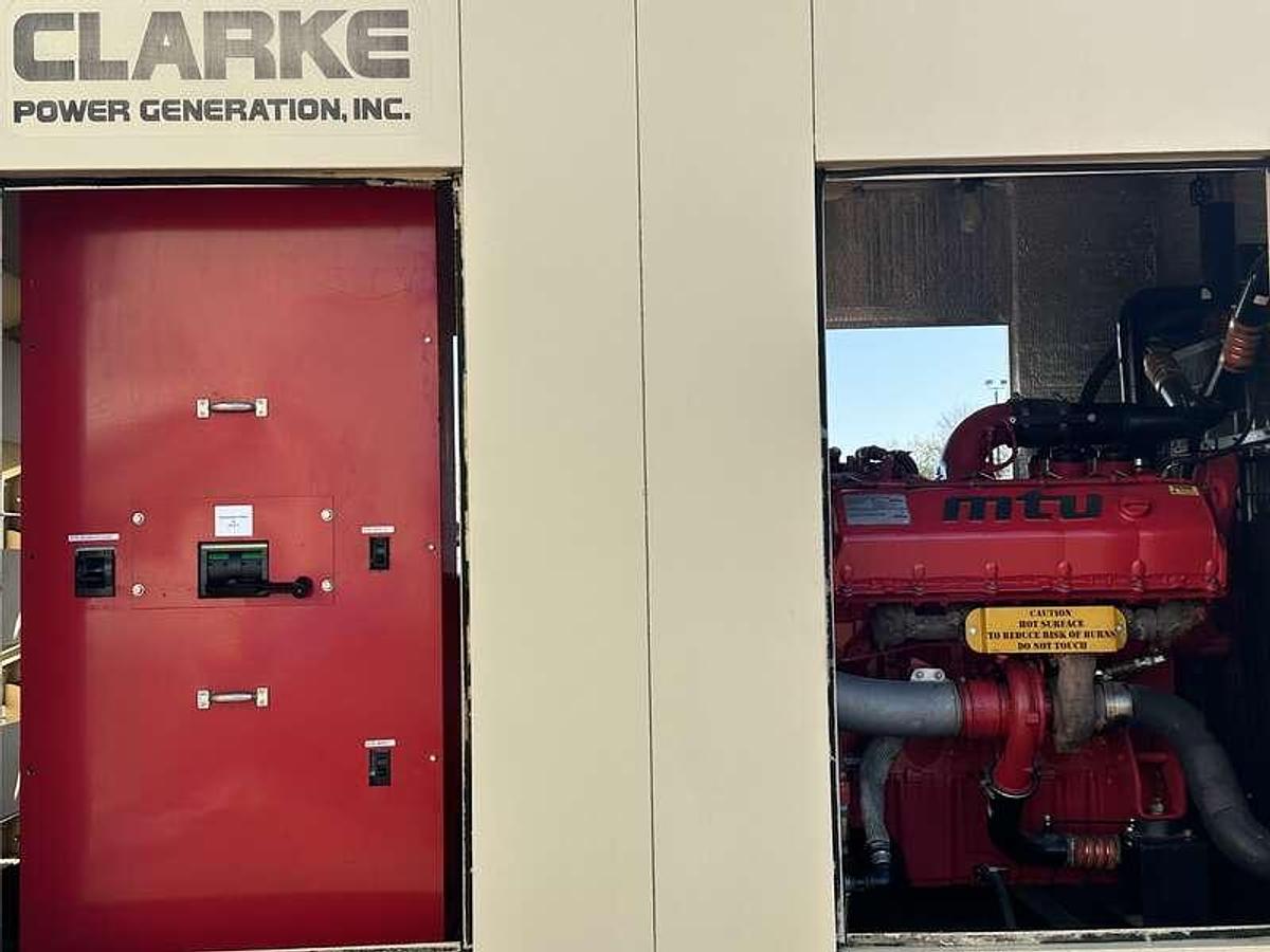 Used Used MTU DS00500 10V1600G80S Diesel Generator, 585 Hrs, EPA Tier 2  500 kW