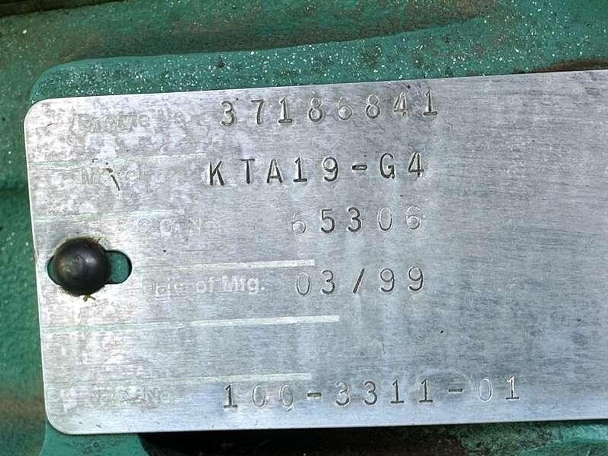 Used Used Cummins DFED KTA19-G4 Diesel Generator, 598 Hrs  500 kW