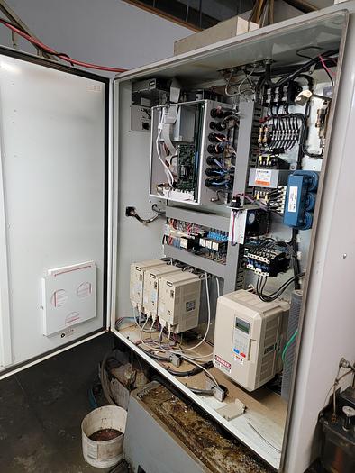 Used CNC VERTICAL MILL