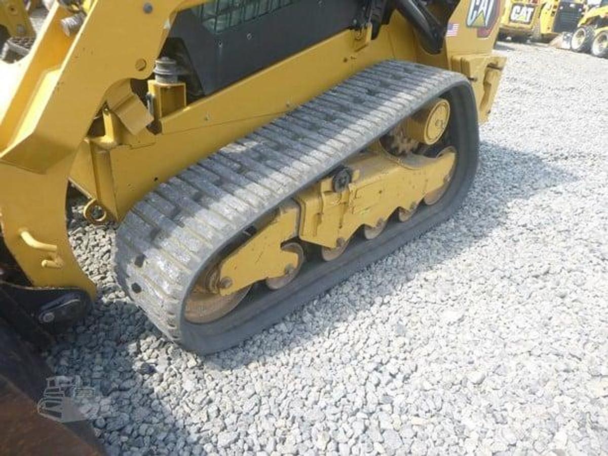 Used 2023 Caterpillar 259D3