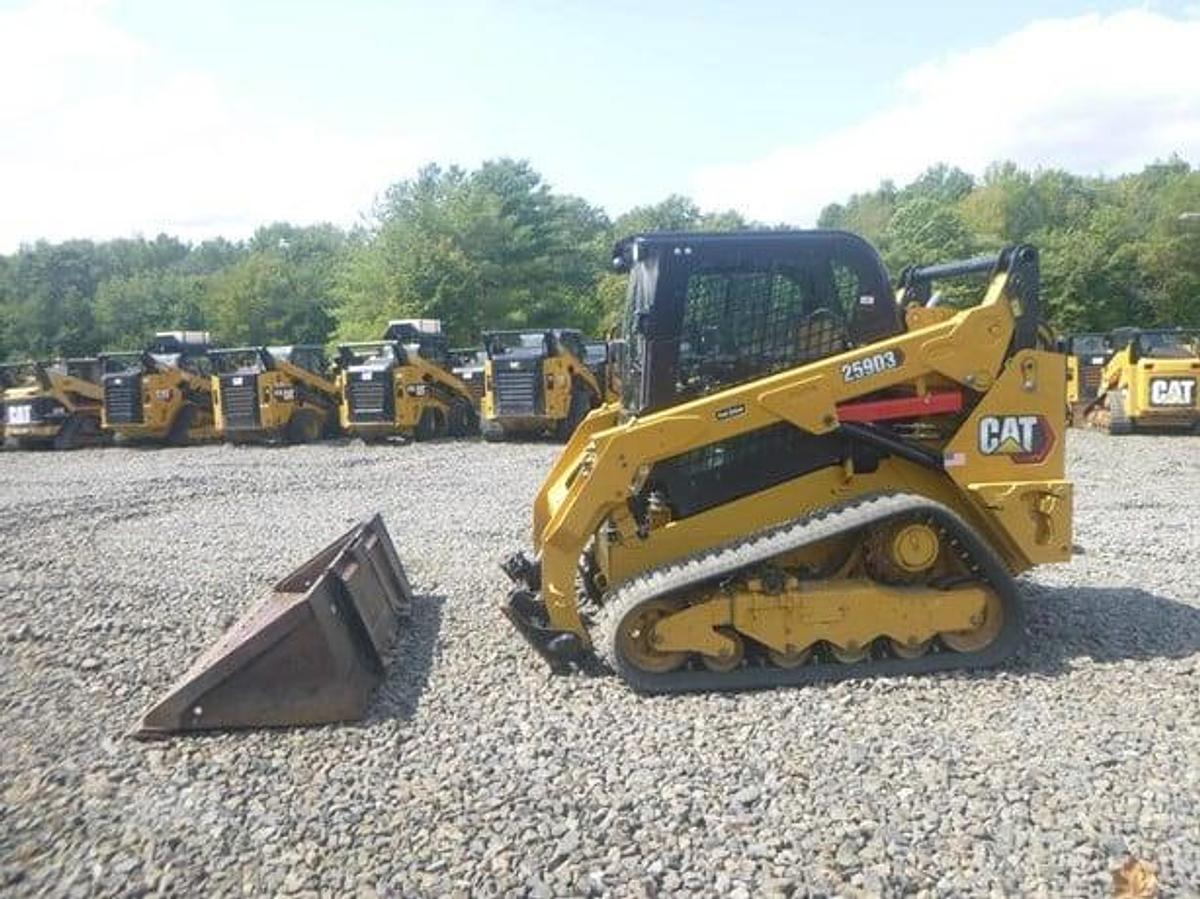 Used 2023 Caterpillar 259D3