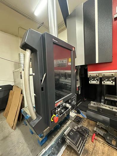 Used HYDRAULIC PRESS BRAKE