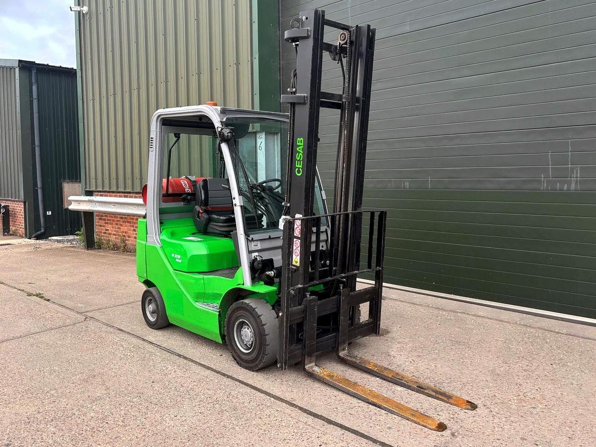 Used 2021 CESAB M318GV