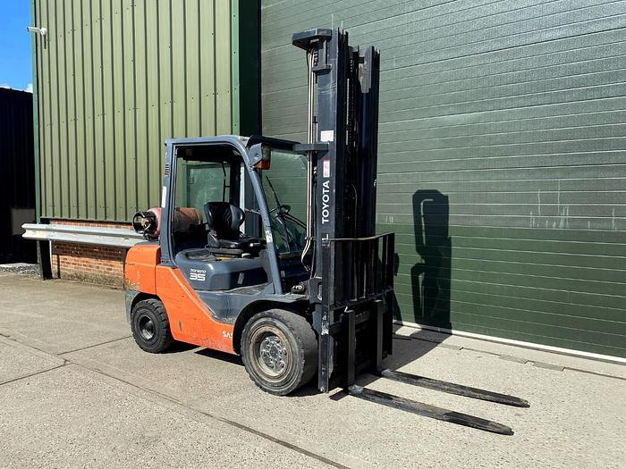 Used 2012 TOYOTA 8FGJF35