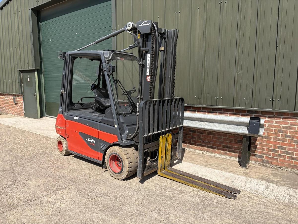 Used 2013 LINDE E35L-01
