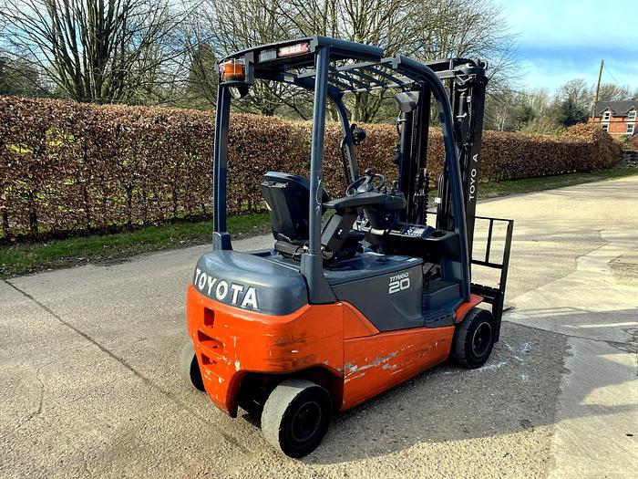 Used 2018 TOYOTA 8FBM20T