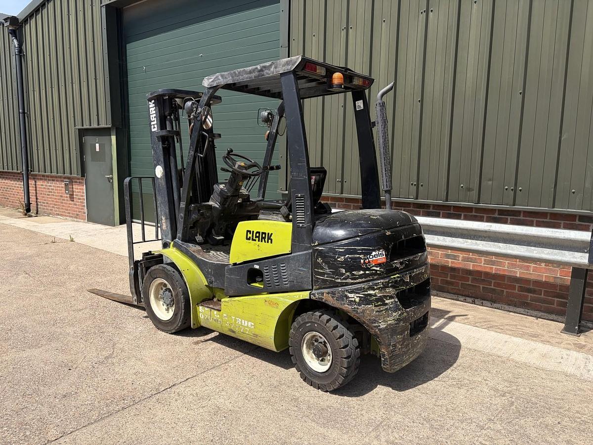 Used 2009 CLARK C25D