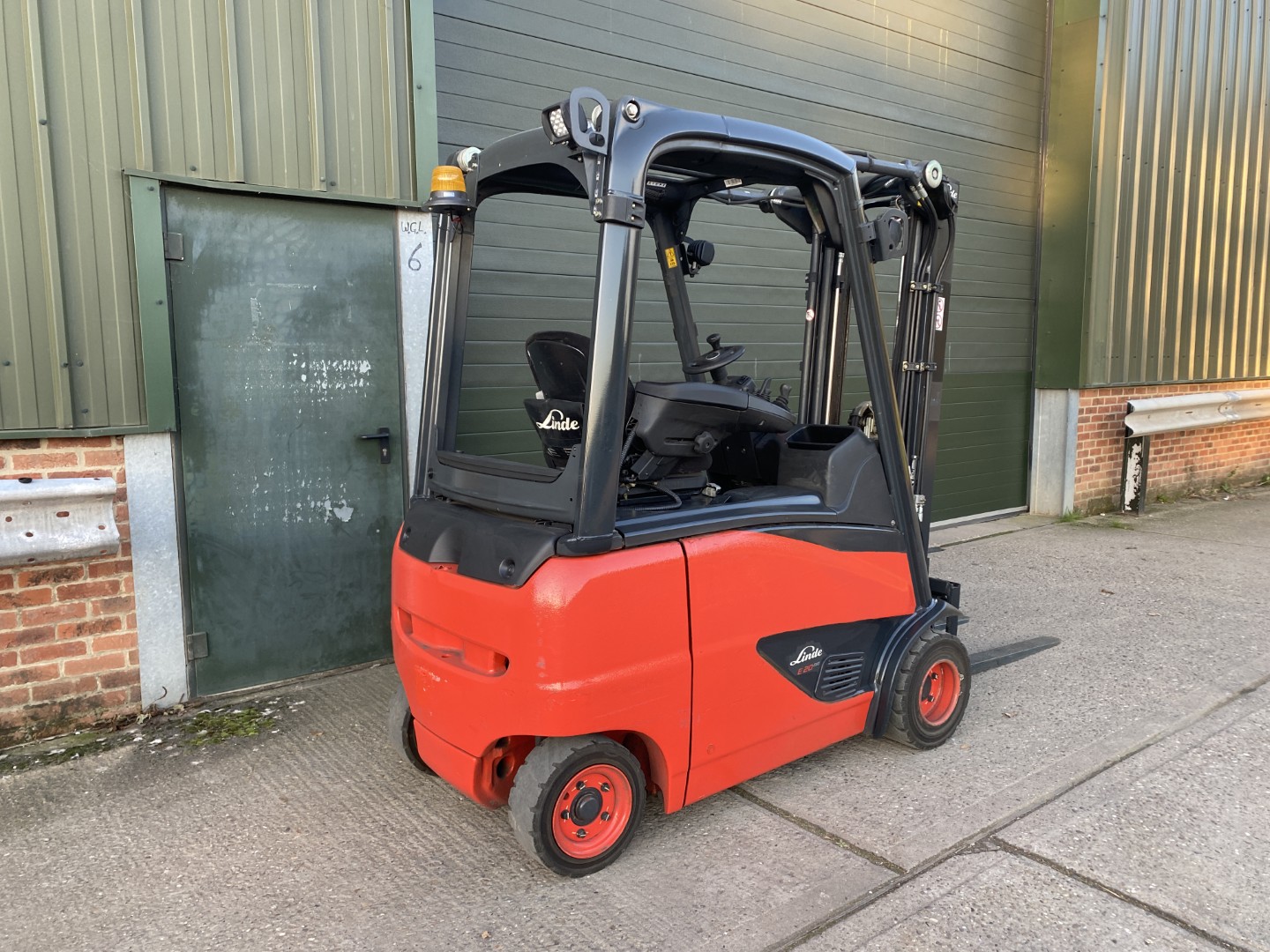 Used 2017 LINDE E20PH-02