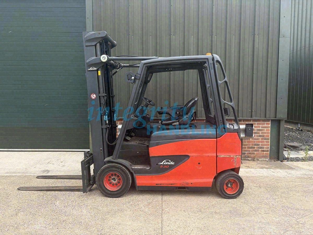 Used 2014 LINDE E30HL-01/600