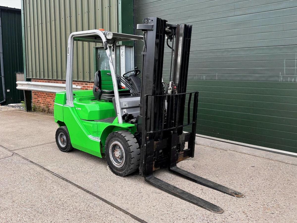 Used 2018 CESAB M325D