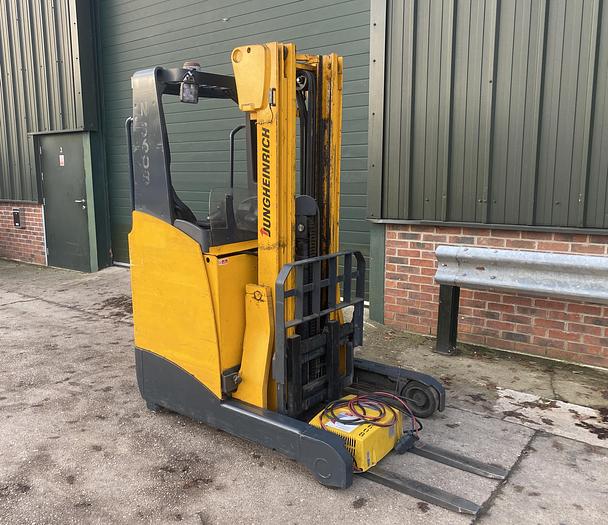 Used 2011 JUNGHEINRICH ETV112