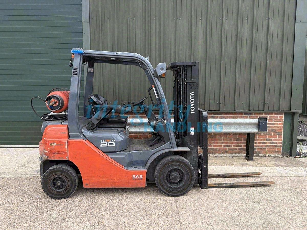 Used 2019 TOYOTA 02-8FGF20