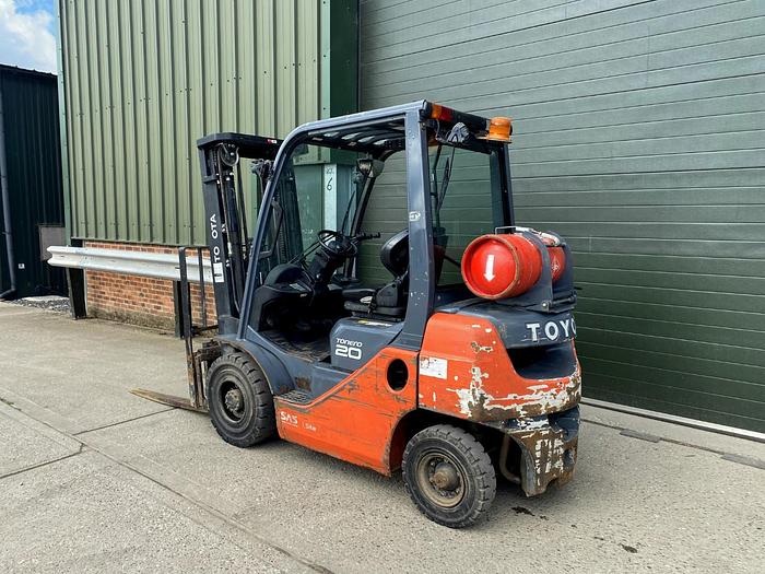 Used 2019 TOYOTA 8FGF20