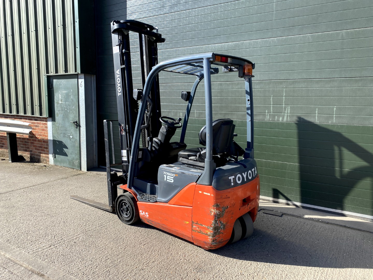 Used 2014 TOYOTA 8FBET15