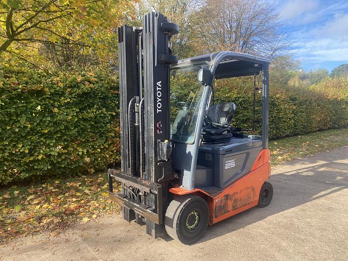 Used 2017 TOYOTA 8FBMKT25