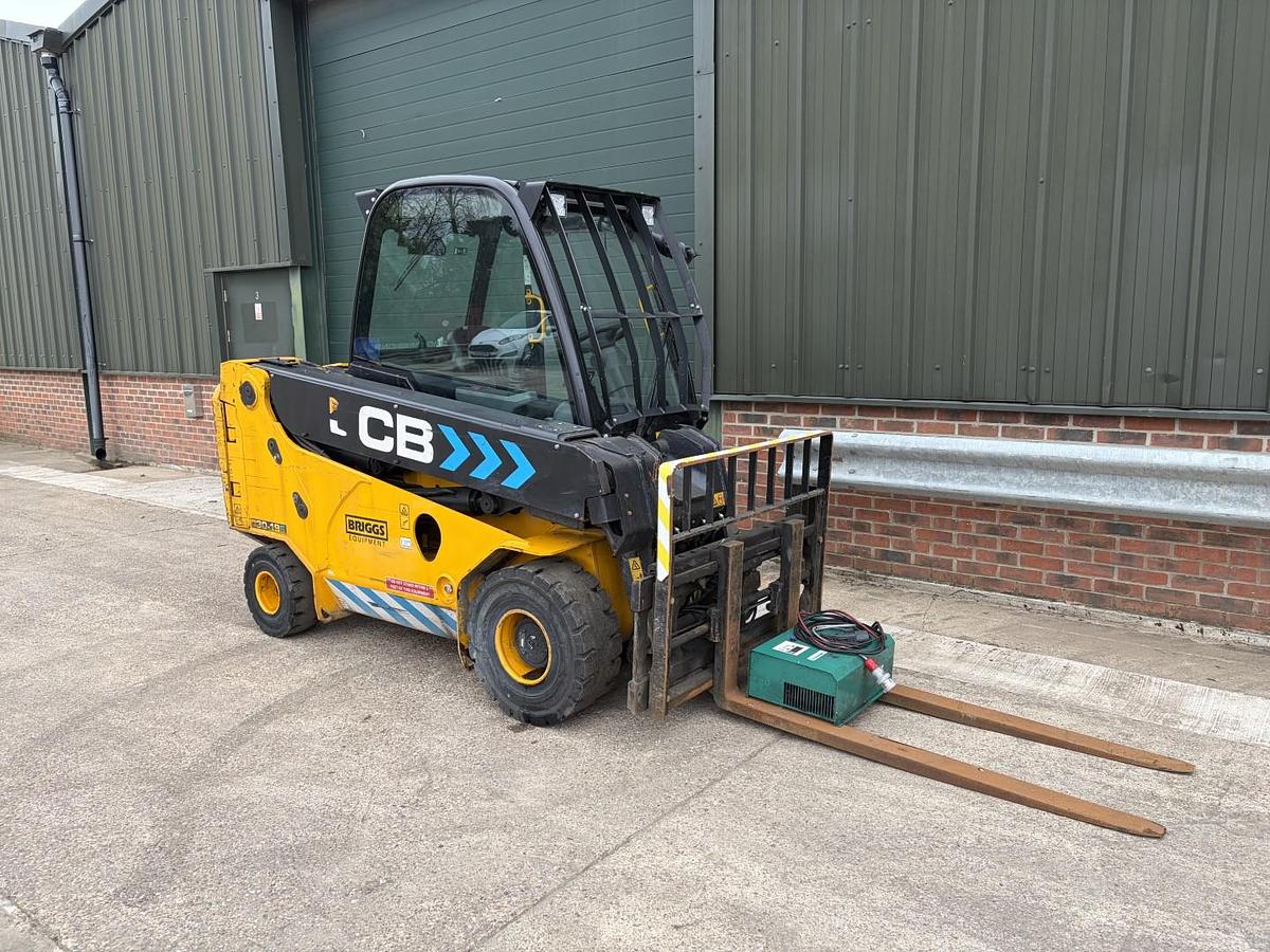 Used 2022 JCB 30E 2WD