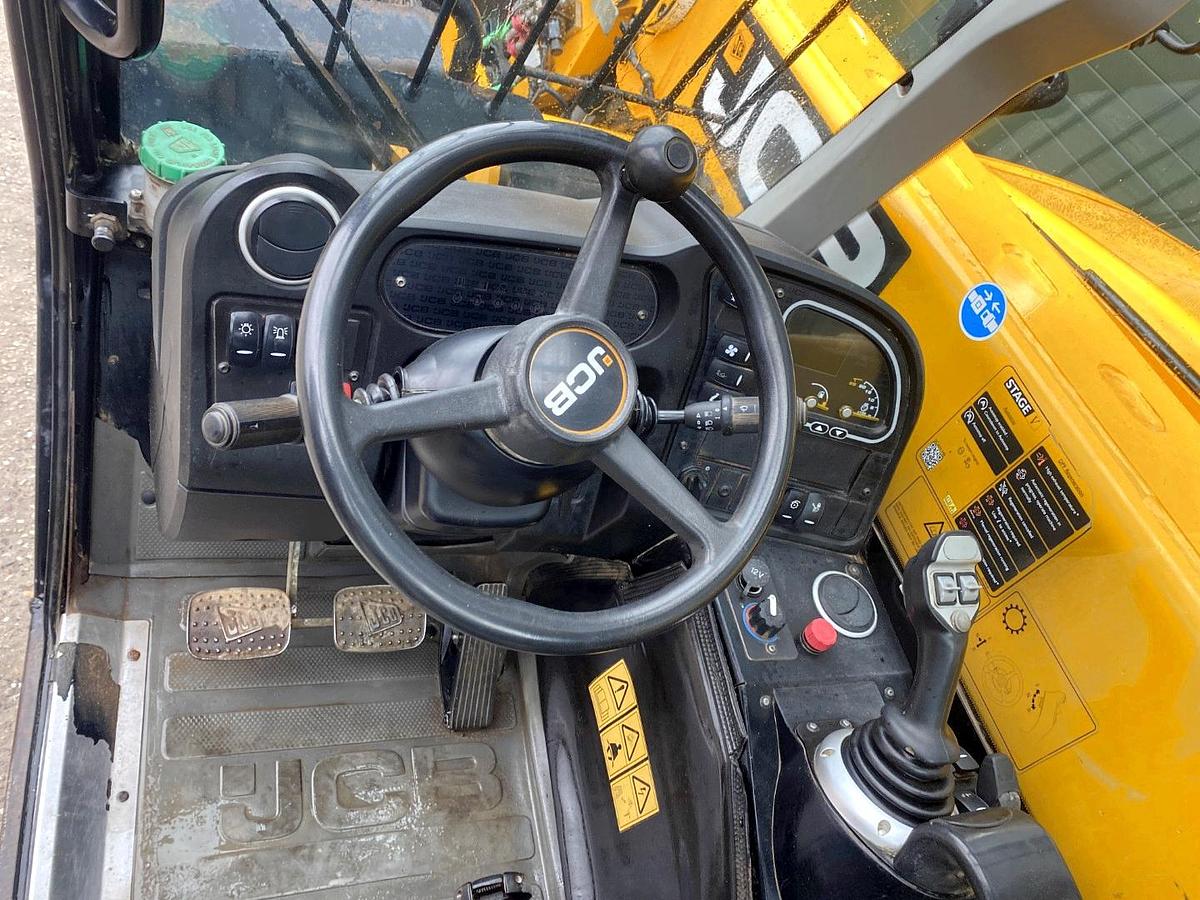 Used 2021 JCB 525-60T5 LOADALL