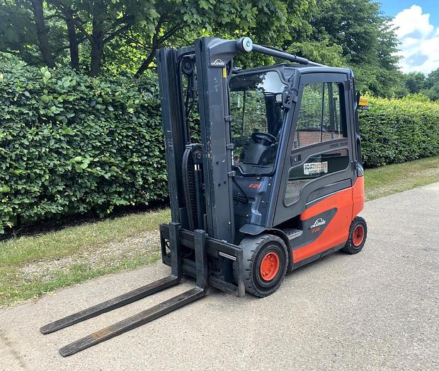 Used 2015 LINDE E25-01