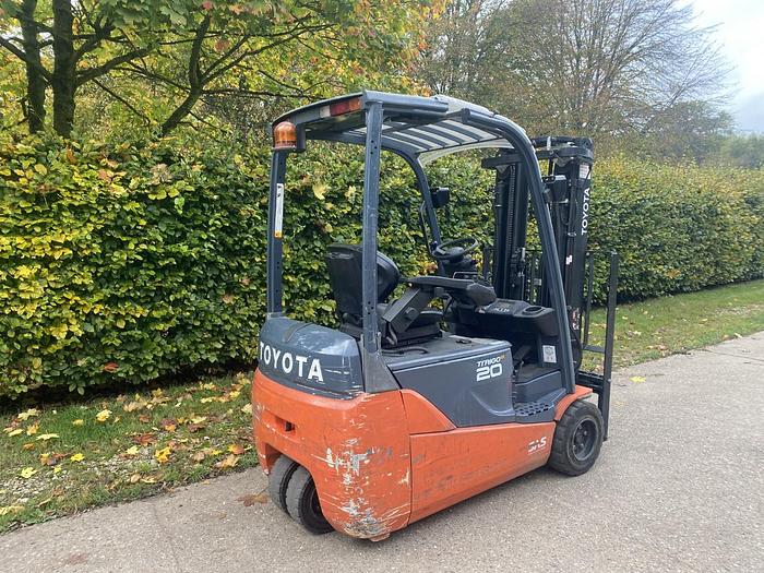 Used 2013 TOYOTA 8FBET20