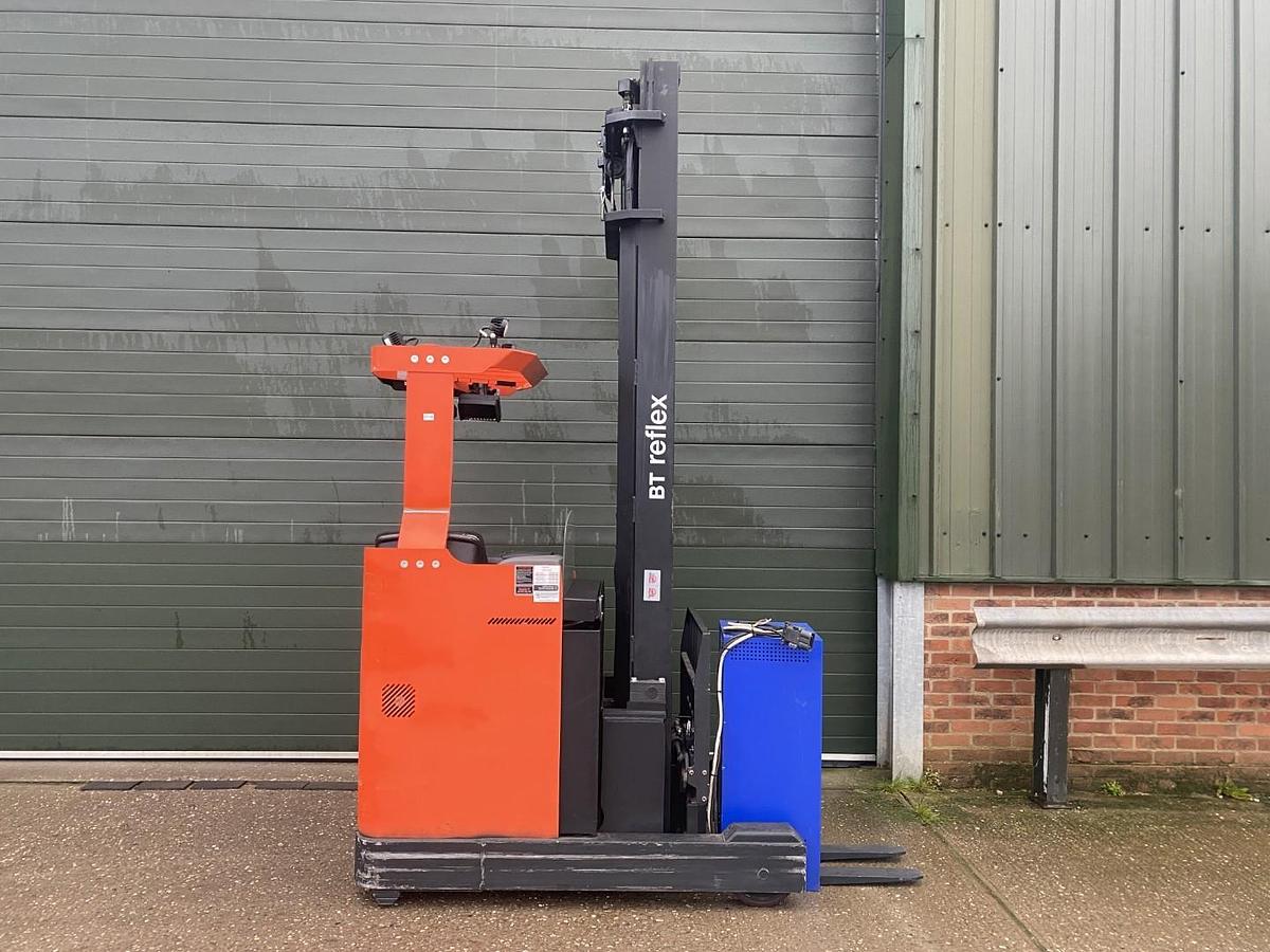 Used 2018 TOYOTA RRE160M