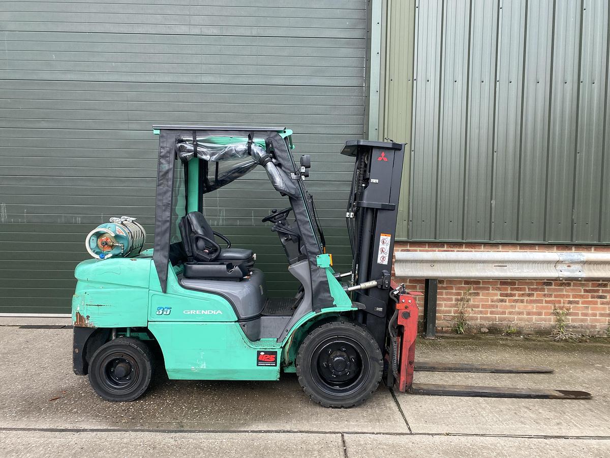 Used 2019 MITSUBISHI FG35NT